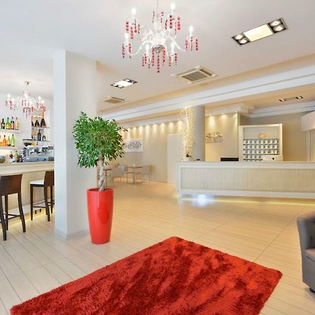 Hotel Fiamma & Spa Чезенатіко Екстер'єр фото