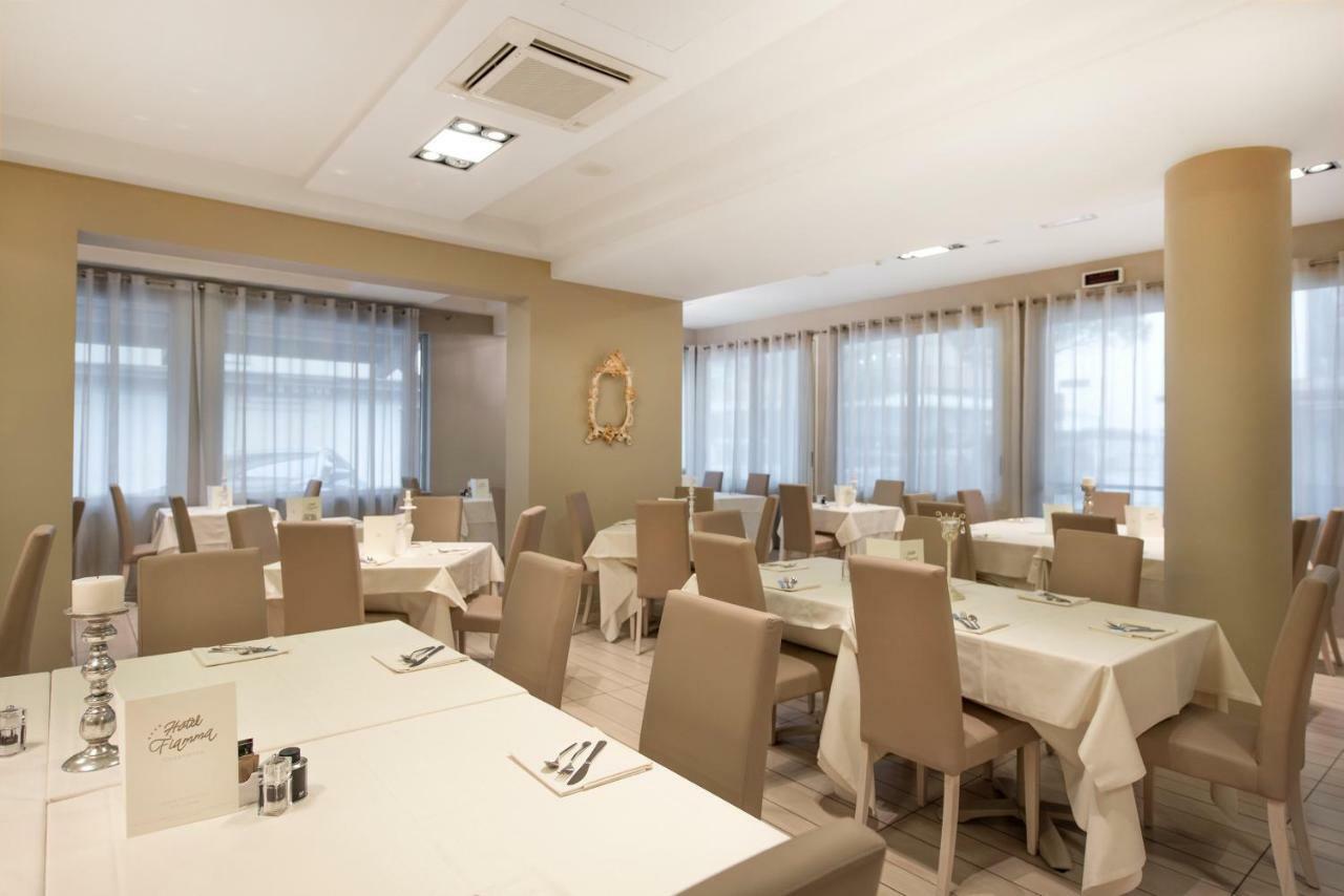 Hotel Fiamma & Spa Чезенатіко Екстер'єр фото