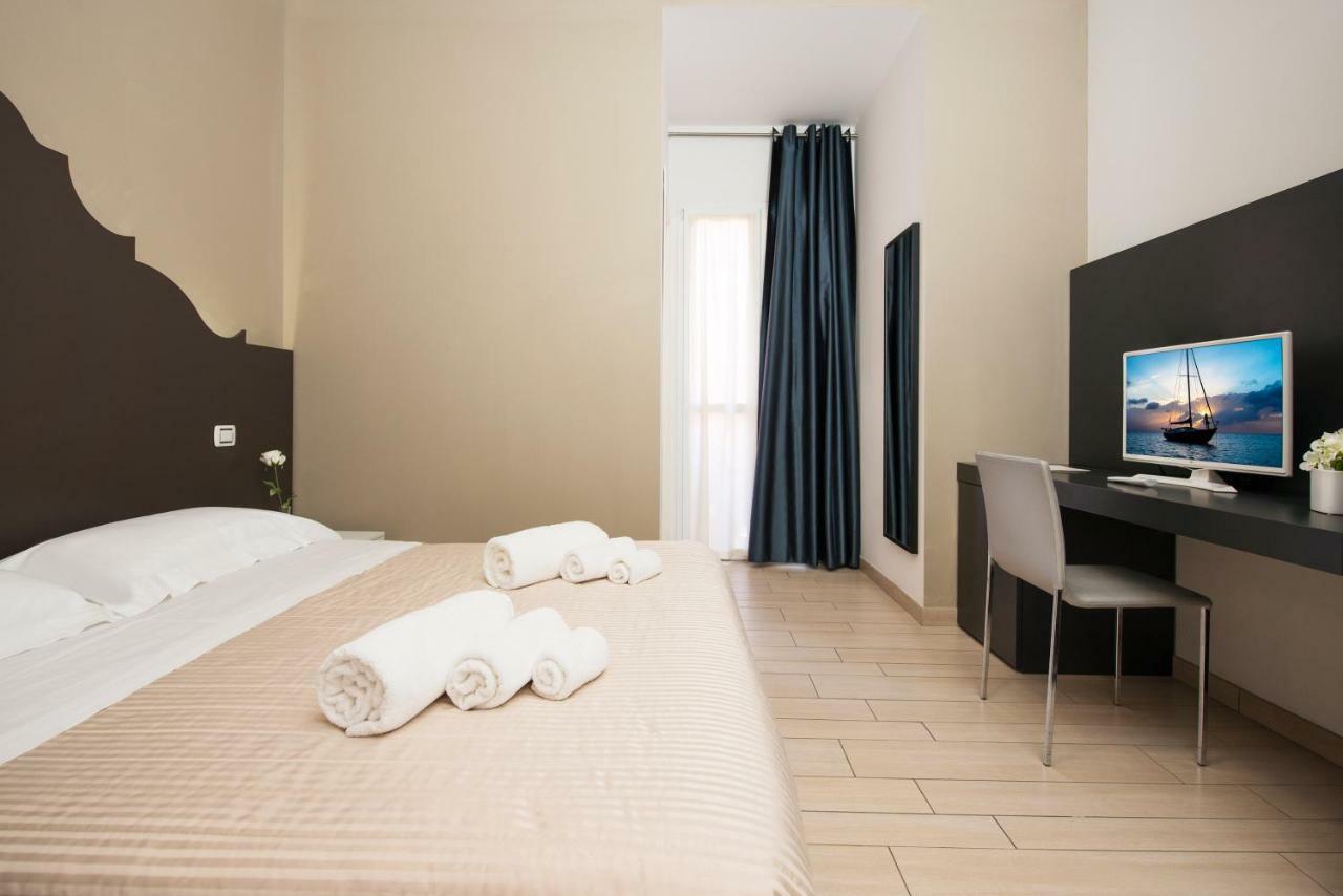 Hotel Fiamma & Spa Чезенатіко Екстер'єр фото
